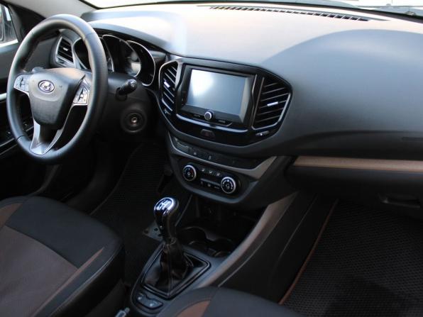 Lada (ВАЗ) Vesta I с пробегом 2018 года, цена 879 000 рублей, 137738 км, седан, Автокод Объявления