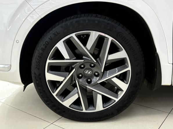 Hyundai Santa Fe IV Рестайлинг с пробегом 2022 года, цена 3 950 000 рублей, 101112 км, внедорожник, Автокод Объявления