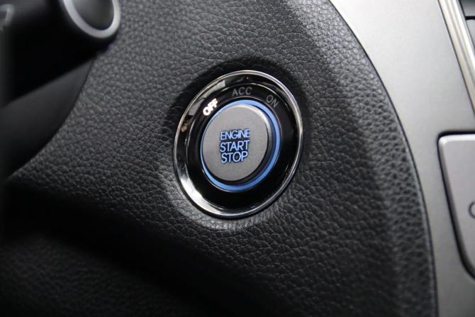 Hyundai Grandeur V с пробегом 2012 года, цена 1 335 350 рублей, 244386 км, седан, Автокод Объявления