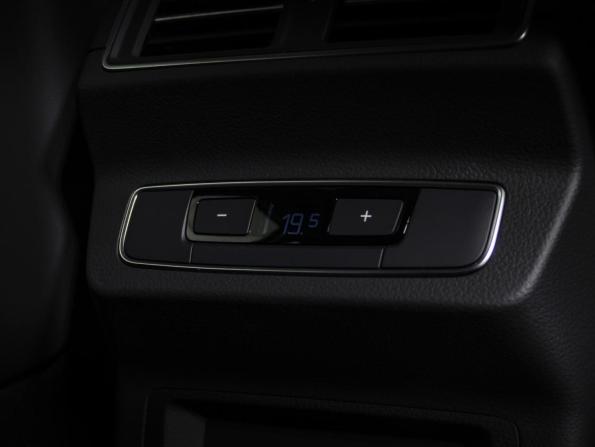 Audi Q5 II (FY) Рестайлинг с пробегом 2023 года, цена 5 389 000 рублей, 3000 км, внедорожник, Автокод Объявления