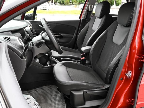 Renault Kaptur I Рестайлинг с пробегом 2021 года, цена 1 679 000 рублей, 98483 км, внедорожник, Автокод Объявления
