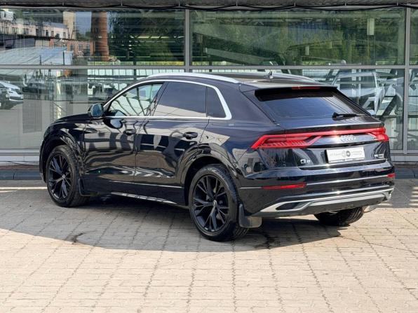 Audi Q8 I (4M) с пробегом 2018 года, цена 5 300 000 рублей, 97523 км, внедорожник, Автокод Объявления