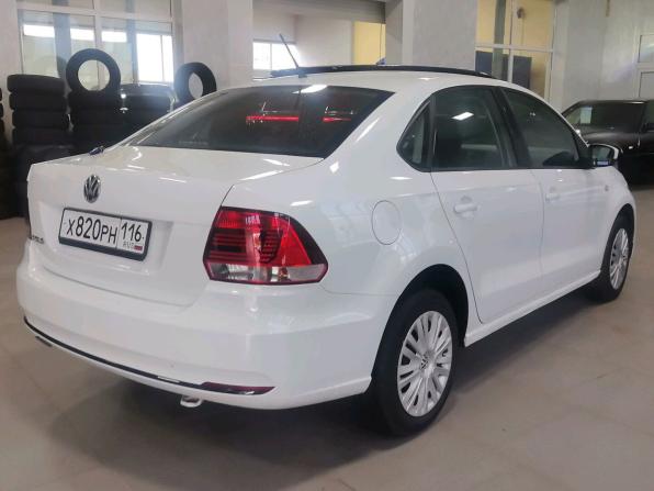 Volkswagen Polo V Рестайлинг с пробегом 2016 года, цена 1 049 000 рублей, 92208 км, седан, Автокод Объявления