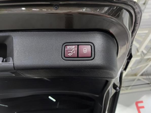 Mercedes-Benz GLE I (W166) с пробегом 2016 года, цена 3 340 000 рублей, 136877 км, внедорожник, Автокод Объявления