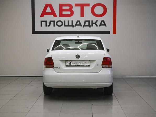 Volkswagen Polo V с пробегом 2015 года, цена 691 850 рублей, 198000 км, седан, Автокод Объявления