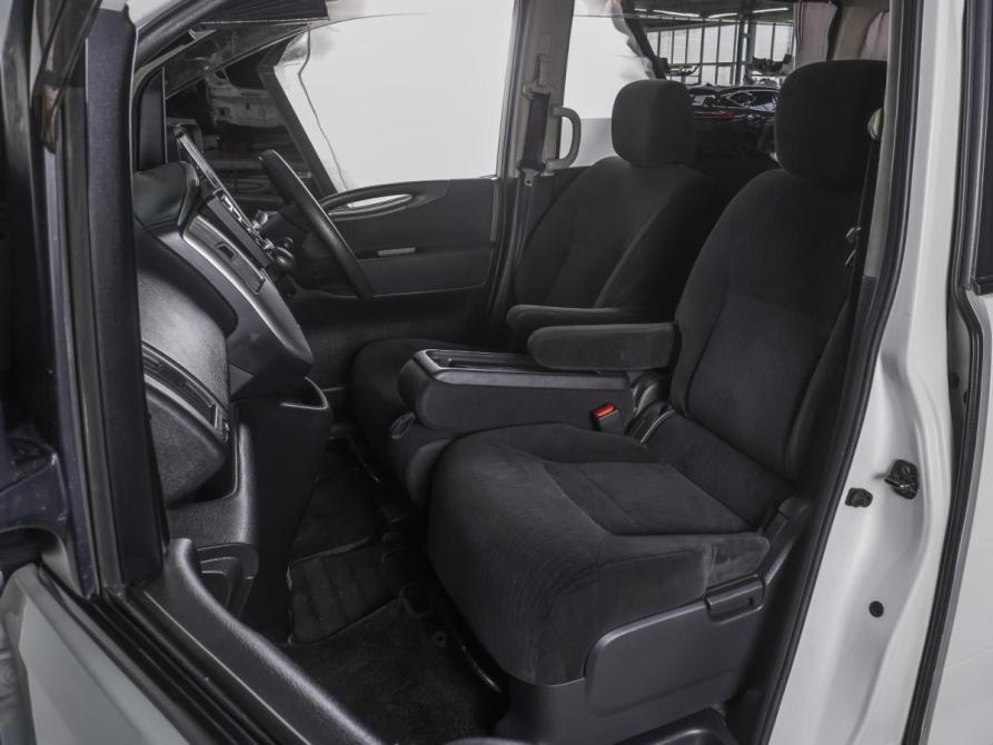 Nissan Serena III (C25) Ростов-на-Дону  - изображение 8