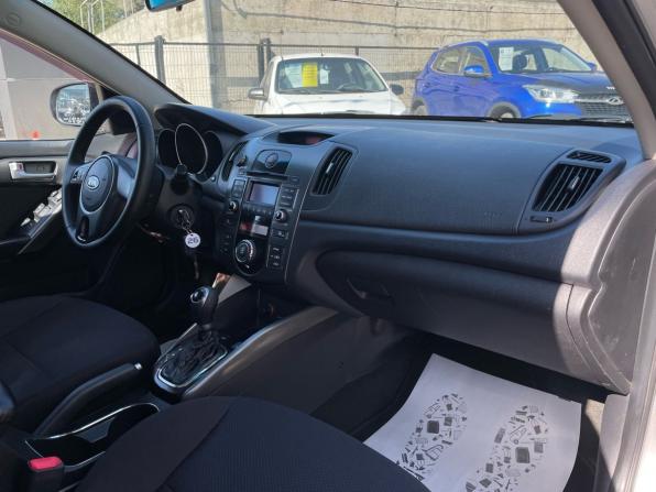 Kia Cerato II с пробегом 2012 года, цена 890 000 рублей, 187600 км, седан, Автокод Объявления