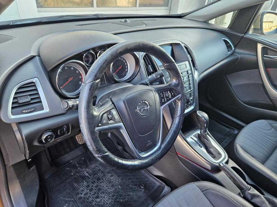 Opel Astra J Рестайлинг Воронеж  - изображение 8