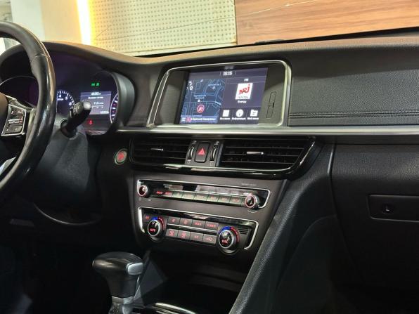 Kia Optima IV Рестайлинг с пробегом 2018 года, цена 1 949 000 рублей, 165533 км, седан, Автокод Объявления