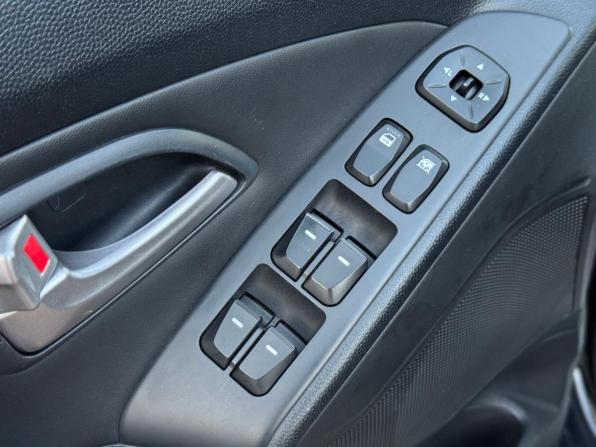 Hyundai ix35 I с пробегом 2013 года, цена 1 095 000 рублей, 198097 км, внедорожник, Автокод Объявления