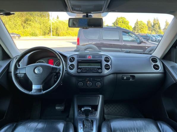 Volkswagen Tiguan I с пробегом 2009 года, цена 800 000 рублей, 238274 км, внедорожник, Автокод Объявления