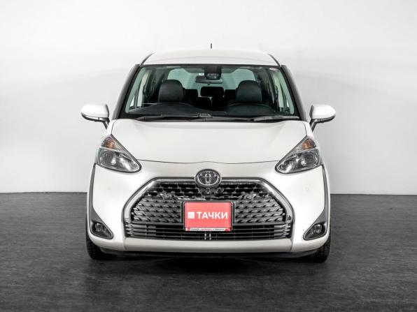 Toyota Sienta II Рестайлинг с пробегом 2021 года, цена 1 585 000 рублей, 45281 км, компактвэн, Автокод Объявления