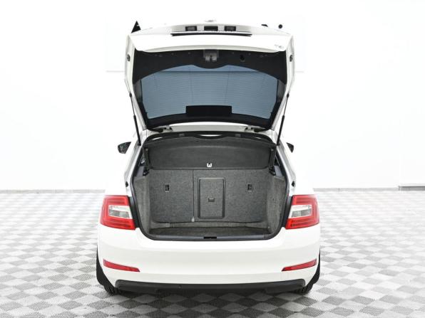 Skoda Octavia III (A7) с пробегом 2015 года, цена 735 000 рублей, 114098 км, лифтбек, Автокод Объявления
