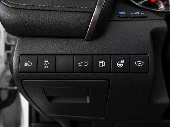 Toyota Camry VIII (XV70) с пробегом 2018 года, цена 2 839 000 рублей, 148092 км, седан, Автокод Объявления