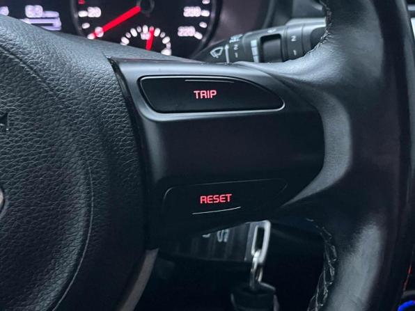 Kia Rio IV с пробегом 2018 года, цена 1 269 000 рублей, 132076 км, хэтчбек, Автокод Объявления