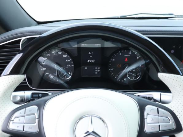 Mercedes-Benz V-Класс III (W447) Рестайлинг с пробегом 2024 года, цена 8 995 000 рублей, 7940 км, минивэн, Автокод Объявления