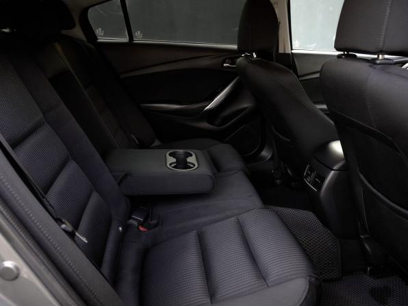 Mazda 6 III (GJ) Рестайлинг с пробегом 2018 года, цена 1 928 000 рублей, 175244 км, седан, Автокод Объявления