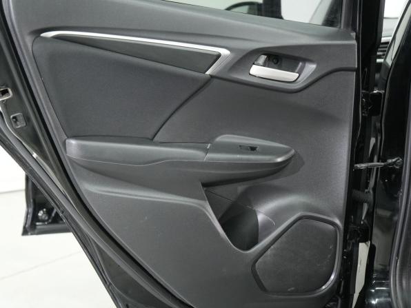 Honda Fit III с пробегом 2015 года, цена 910 000 рублей, 120286 км, хэтчбек, Автокод Объявления
