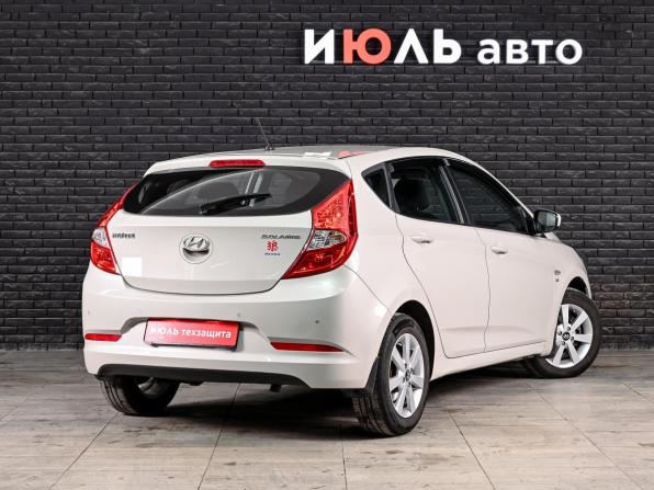 Hyundai Solaris I Рестайлинг с пробегом 2015 года, цена 970 000 рублей, 107244 км, хэтчбек, Автокод Объявления