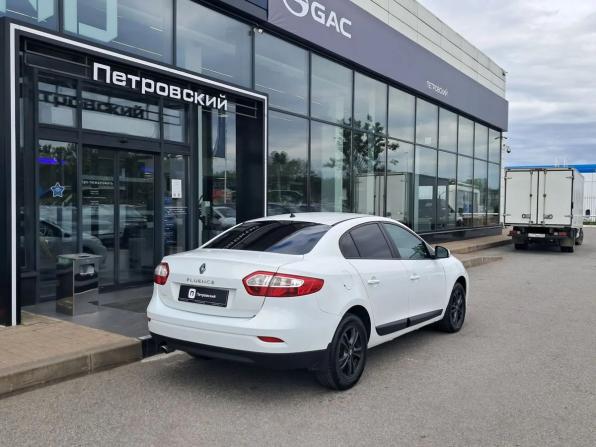 Renault Fluence I Рестайлинг с пробегом 2013 года, цена 590 000 рублей, 177354 км, седан, Автокод Объявления