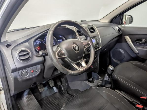 Renault Logan II Рестайлинг с пробегом 2022 года, цена 985 000 рублей, 141914 км, седан, Автокод Объявления