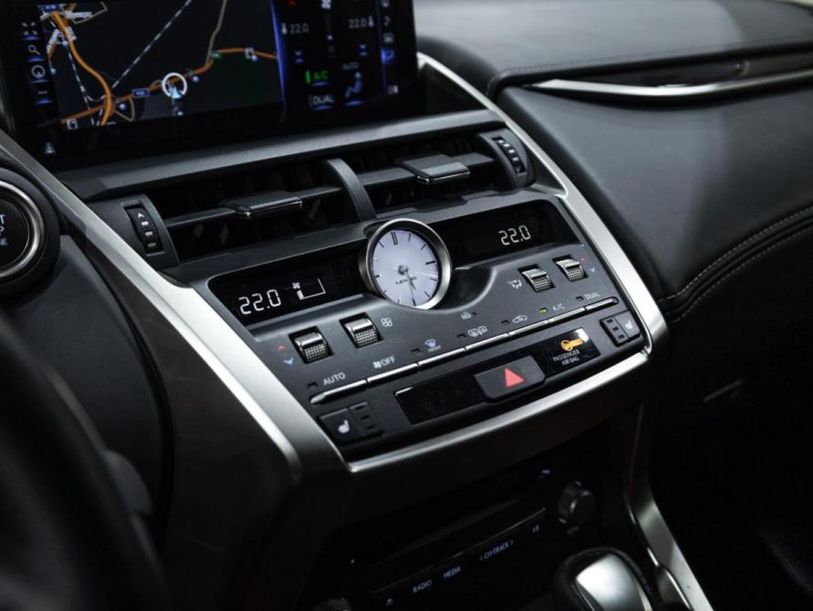 Lexus NX I Рестайлинг Санкт-Петербург  - изображение 21