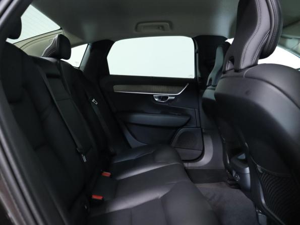 Volvo S90 II Рестайлинг с пробегом 2021 года, цена 3 500 000 рублей, 55372 км, седан, Автокод Объявления
