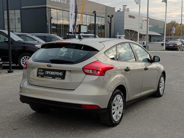 Ford Focus III Рестайлинг с пробегом 2017 года, цена 990 000 рублей, 109176 км, хэтчбек, Автокод Объявления