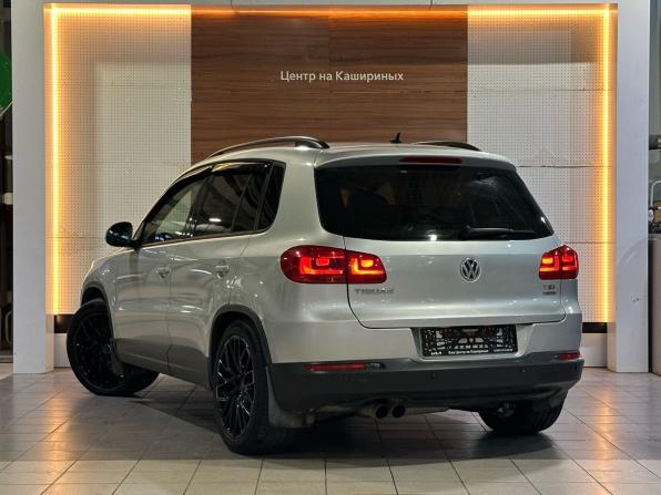 Volkswagen Tiguan I Рестайлинг с пробегом 2011 года, цена 1 049 000 рублей, 193738 км, внедорожник, Автокод Объявления