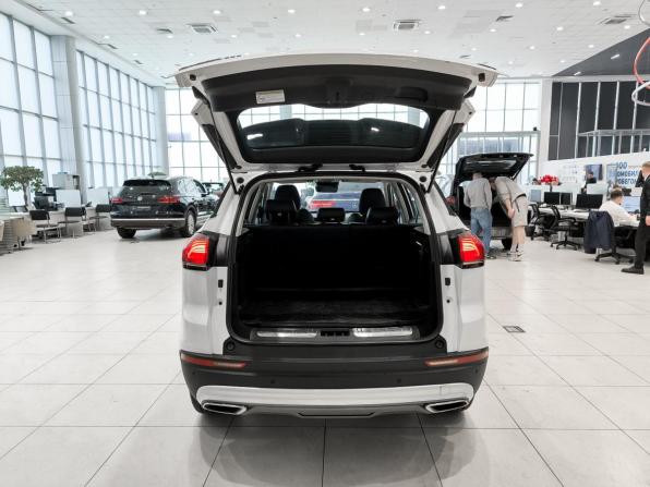 Geely Atlas Pro с пробегом 2023 года, цена 1 880 000 рублей, 44437 км, внедорожник, Автокод Объявления
