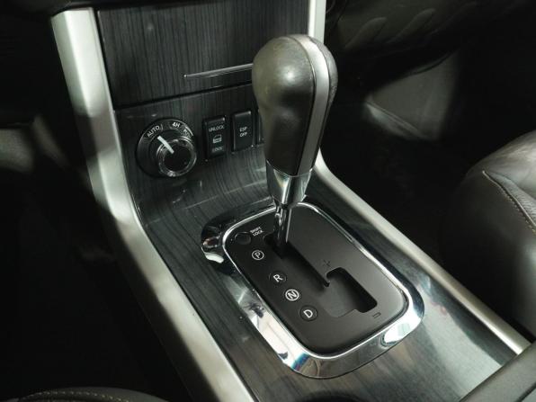 Nissan Pathfinder III Рестайлинг с пробегом 2013 года, цена 1 334 000 рублей, 228483 км, внедорожник, Автокод Объявления