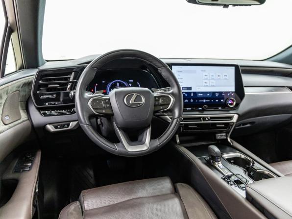Lexus RX V с пробегом 2023 года, цена 7 598 000 рублей, 13688 км, внедорожник, Автокод Объявления