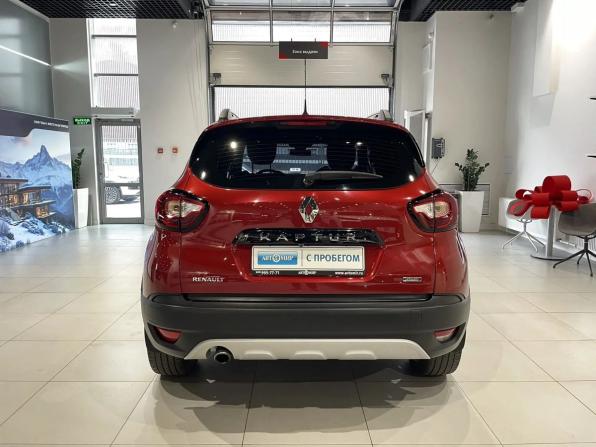 Renault Kaptur I с пробегом 2018 года, цена 1 500 000 рублей, 177508 км, внедорожник, Автокод Объявления