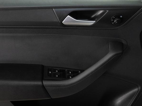 Volkswagen Polo VI с пробегом 2022 года, цена 1 870 000 рублей, 70496 км, лифтбек, Автокод Объявления
