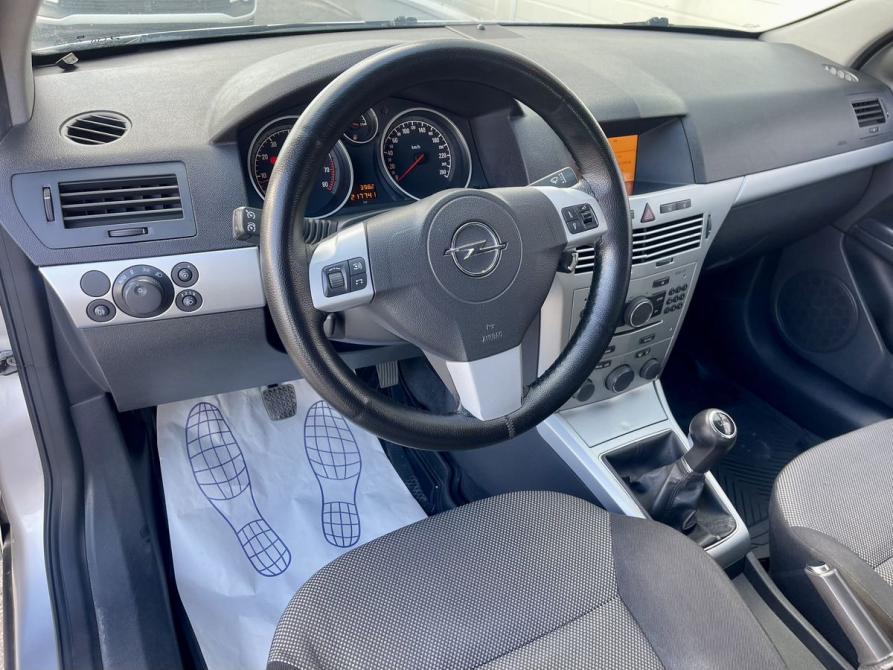 Opel Astra H Рестайлинг Владимир  - изображение 9