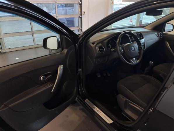 Renault Sandero II с пробегом 2016 года, цена 1 200 000 рублей, 80748 км, хэтчбек, Автокод Объявления