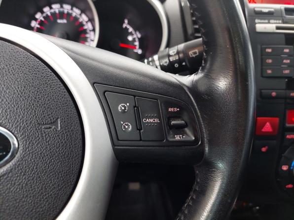 Kia Venga I Рестайлинг с пробегом 2014 года, цена 985 000 рублей, 128000 км, минивэн, Автокод Объявления
