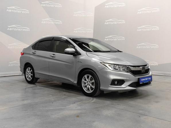 Honda Grace I Рестайлинг с пробегом 2017 года, цена 900 000 рублей, 160000 км, седан, Автокод Объявления
