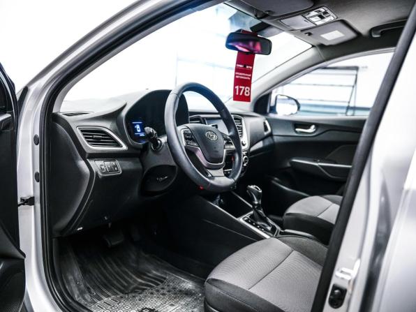 Hyundai Solaris I Рестайлинг с пробегом 2017 года, цена 1 229 000 рублей, 183700 км, седан, Автокод Объявления