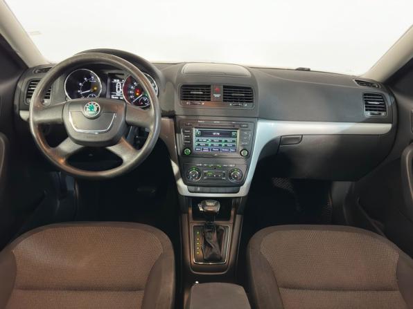 Skoda Yeti I с пробегом 2012 года, цена 569 900 рублей, 281651 км, внедорожник, Автокод Объявления