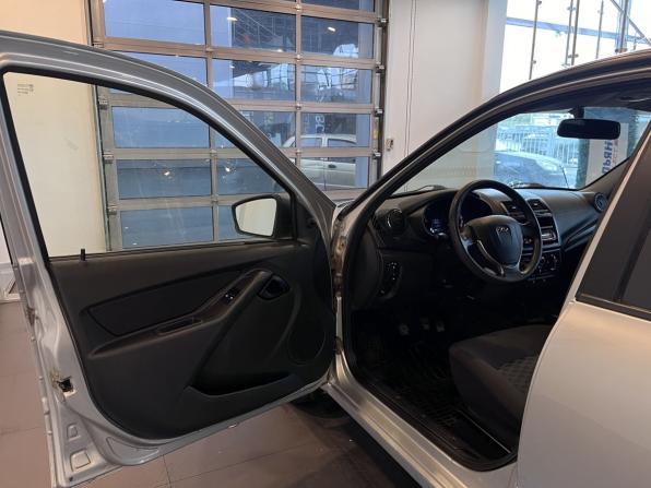 Lada (ВАЗ) Granta I Рестайлинг с пробегом 2019 года, цена 576 000 рублей, 132855 км, седан, Автокод Объявления