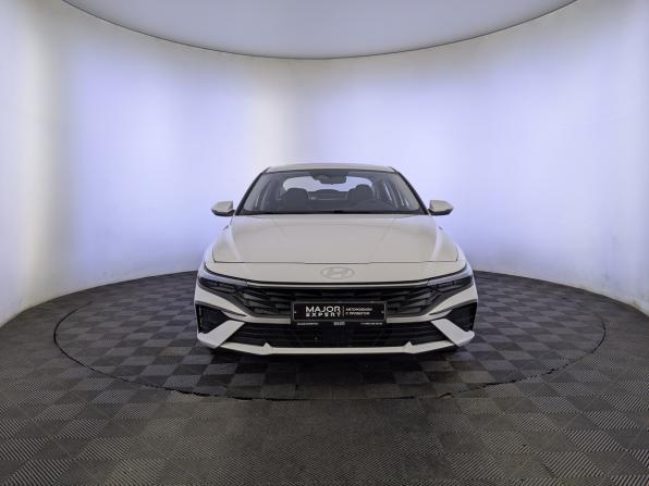 Hyundai Elantra VII (CN7) Рестайлинг с пробегом 2024 года, цена 2 200 000 рублей, 34821 км, седан, Автокод Объявления