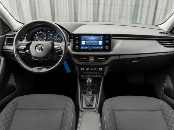 Skoda Rapid II с пробегом 2021 года, цена 1 870 000 рублей, 68144 км, лифтбек, Автокод Объявления