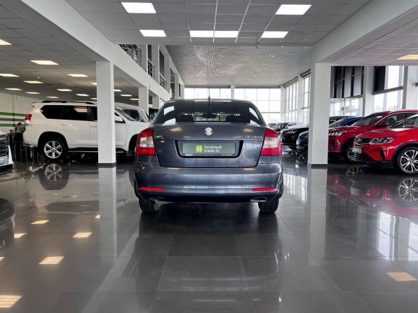 Skoda Octavia II (A5) Рестайлинг с пробегом 2009 года, цена 495 000 рублей, 261462 км, лифтбек, Автокод Объявления