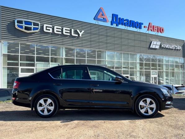 Skoda Octavia III (A7) Рестайлинг с пробегом 2017 года, цена 1 770 000 рублей, 148354 км, лифтбек, Автокод Объявления