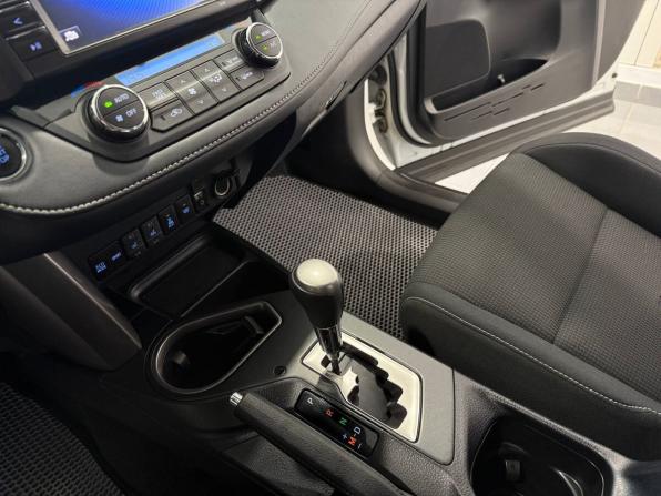 Toyota RAV4 IV (XA40) Рестайлинг с пробегом 2019 года, цена 2 750 000 рублей, 87028 км, внедорожник, Автокод Объявления