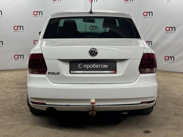 Volkswagen Polo V Рестайлинг с пробегом 2018 года, цена 999 000 рублей, 115000 км, седан, Автокод Объявления