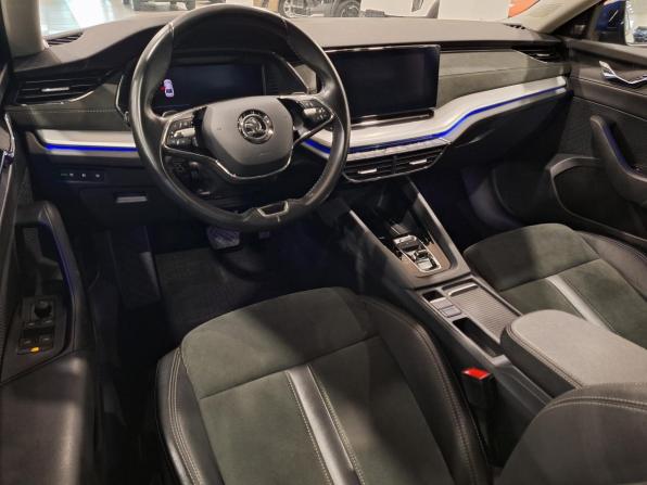 Skoda Octavia IV (A8) с пробегом 2021 года, цена 2 590 000 рублей, 76227 км, лифтбек, Автокод Объявления