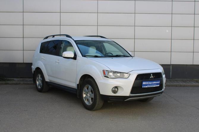 Mitsubishi Outlander II Рестайлинг с пробегом 2010 года, цена 850 000 рублей, 294893 км, внедорожник, Автокод Объявления