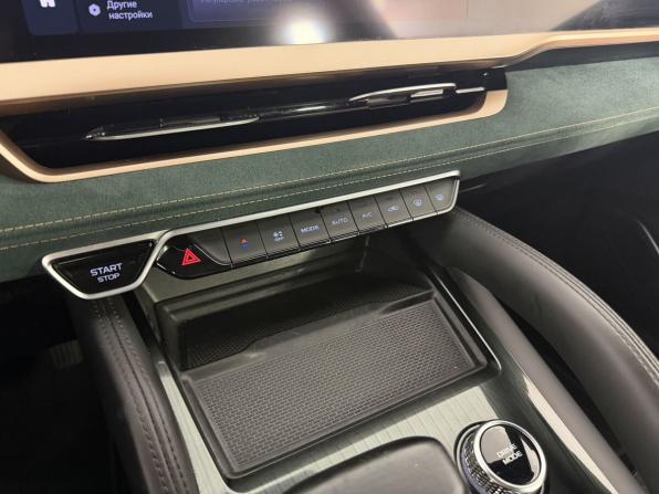 Geely Monjaro I с пробегом 2024 года, цена 3 250 000 рублей, 52500 км, внедорожник, Автокод Объявления